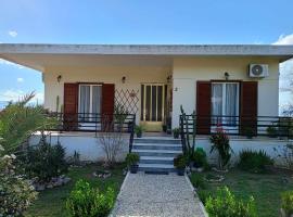 Serene Country House (near Ancient Tiryns), villa i Nafplio