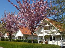 Holiday Park Dennenbos, hotell i Oostkapelle
