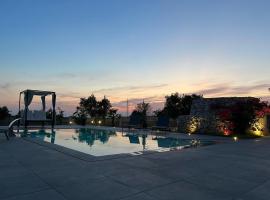 VILLA ASTORE, hotel con piscina en Ruffano