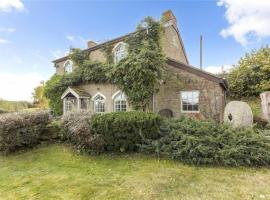 Old Lodge Cottage, dog friendly and rural, semesterhus i Kempley