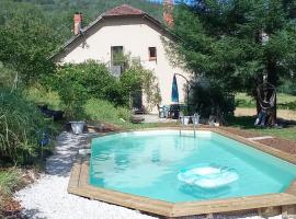 A la Source, family hotel in Saint-Cirq-Lapopie