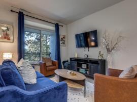 Gorgeous Condo w Riverwalk Views Free Parking Pet Friendly Centrally Located on the Riverwalk, ξενοδοχείο στο Σαν Αντόνιο