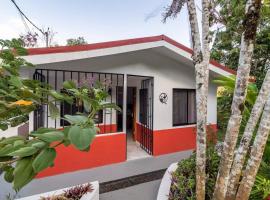 Casa Hummingbird Peace & Nature, cottage a Palmares