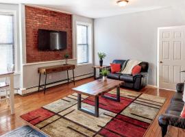 Spacious Getaway by Wooster Square!, apartement sihtkohas New Haven