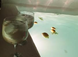 Casa Rural Recovecos, hotel in Algodonales