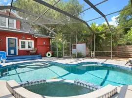 Ville Villekulla! Private pool home near Historic Palmetto!