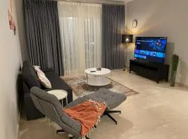 Panoramic 2 Bedroom/3 Bathroom MiVida by EMAAR