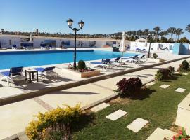 Holiday Dream port Ghalib، فندق في أبو دباب