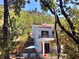 La Maison Des Adrets