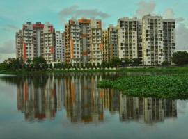 South-East-West Facing 3 BHK Lakeview Flat Howrah West Bengal, hotel in Hāora