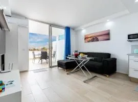 Ocean View Apartment with large terrace and Netflix smart TV Costa Adeje