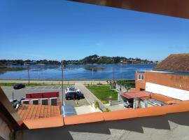 Superapartamento con vistazas, hotel in Sabaris