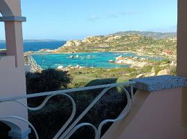 Appartamento vista mare Punta Tegge, hotel in La Maddalena
