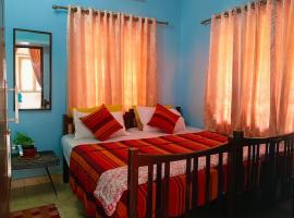 Central Paradise: 3BHK Furnished Apt in Fort Kochi, hotel with parking in Fort Kochi