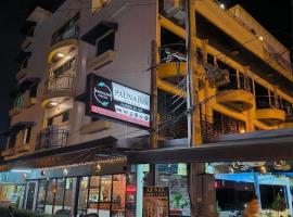 Pauna Inn Pattaya, posada u hostería en Sur de Pattaya