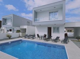 STAY Jasmine Villa, villa in Paphos