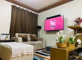 *Accessible 2BR condo close to SM Marikina/LRT 2*, hotel i Manila