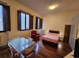 Six hills house, apartament a Montevarchi