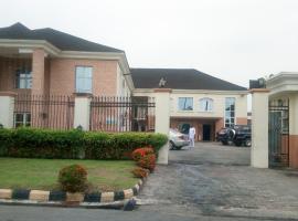 Petesville Hotel Limited, hotel em Calabar