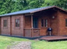 Travellers Rest cabin, cheap hotel in Herry