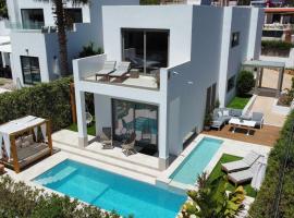 PERFECT FAMILY HOUSE CLOSE TO THE BEACH – hotel w mieście Santa Eularia des Riu