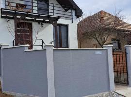 Grapeline Guesthouse, σαλέ σε Chotín