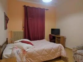 Mema's Tranquil Studio in Patra - Free Parking
