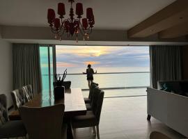 Departamento de Lujo Vista al mar Piso 15, ξενοδοχείο με υδρομασάζ σε Mazatlán