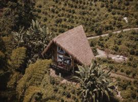 ATTRAVERSIAMO BAMBOO HOUSE, hotel v destinaci Manizales