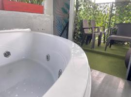 Apartamento loft privado con terraza, itsepalvelumajoitus kohteessa Neiva