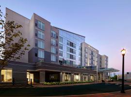 Hyatt Place Cleveland/Lyndhurst/Legacy Village, hotel blizu aerodroma Cuyahoga County - CGF, Lyndhurst