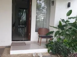 Vila Adinda Syariah C-4 Bukit Gardenia Resort
