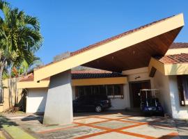 La Casa de Cariari Al Golf – obiekt B&B 