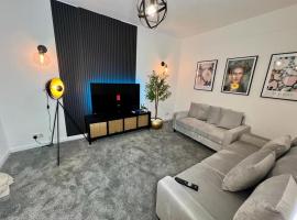 Cosy 4 Bed House, ξενοδοχείο σε Aldershot