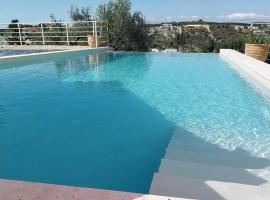 Rafaela holiday home, villa em Pitsidia