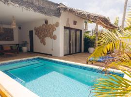 Bukoba Villas - Lily - Private Pool, AC & Wi-Fi, leilighet i Nungwi