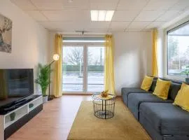 Beautiful 2 Bedroom Apartment incl Parking