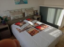 gite repos et tranquillité P, hotel in Cayeux-sur-Mer