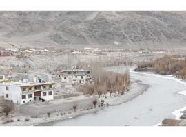 Indus Retreat, hotell i Chimre