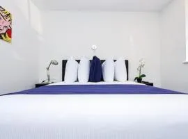 Modern Studio in Historic Boston - Garden Unit #1