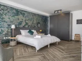 Brand new elegantly furnished studio apt in Gzira