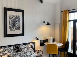 Hôtel particulier - Les lodges du Bassin d'Arcachon- Petit-déjeuner sur demande- Prestations haut de gamme, Bed & Breakfast in Gujan-Mestras