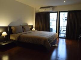 Hideaway Guest House And Bar, homestay di Pattaya Central