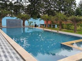 Aroma Green Resort, hotel pet friendly a Bahora