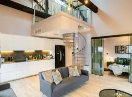 Livestay 3-Bed Loft Apartments in the Heart of Manchester