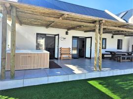 C-Rock Holiday Home Jacobs Bay, מלון עם חניה בג'ייקובס ביי