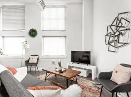 Modern 2BR 2BA Downtown Apartment by CozySuites