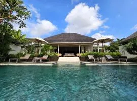 Villa Bodhi Kulture - Huge 4 BR Luxury Villa for families & groups in Canggu - Bali