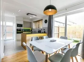 Spacious Modern Garden Family Home