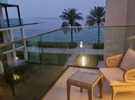 The Address Beach Resort Fujairah โรงแรมในSharm